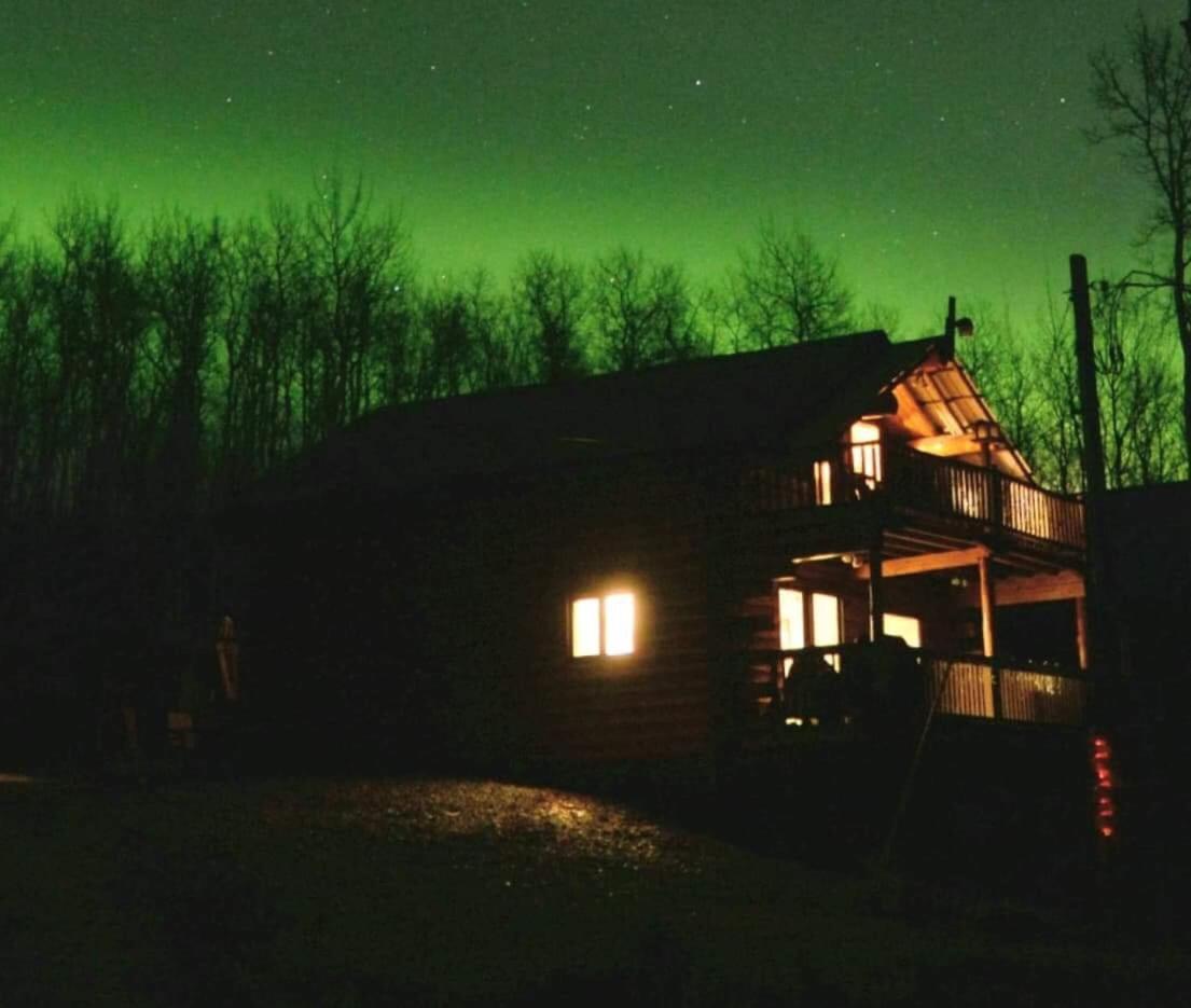Wildmoon Home Fairbanks Exterior photo